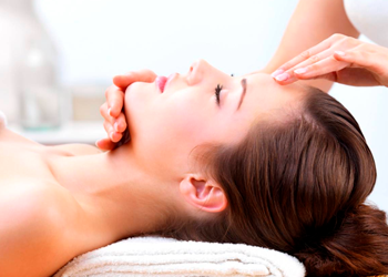 Kopf und Nacken Therapie & Massage